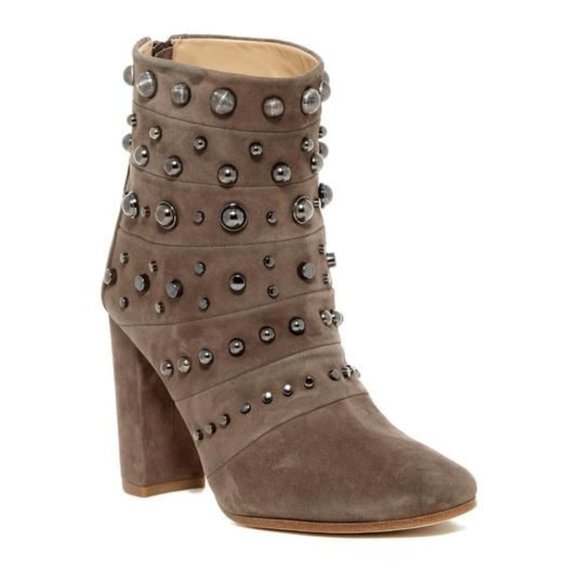 Badgley Mischka Shoes - Badgley Mischka Kurt Bootie. New!
